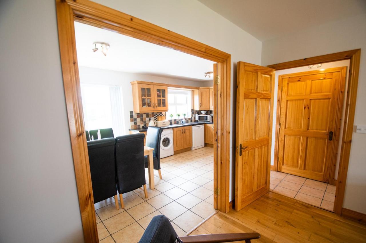 Beautiful Three Bedroom Home In Bundoran Exterior photo