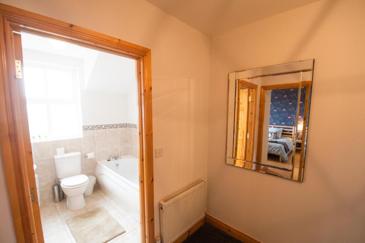 Beautiful Three Bedroom Home In Bundoran Exterior photo
