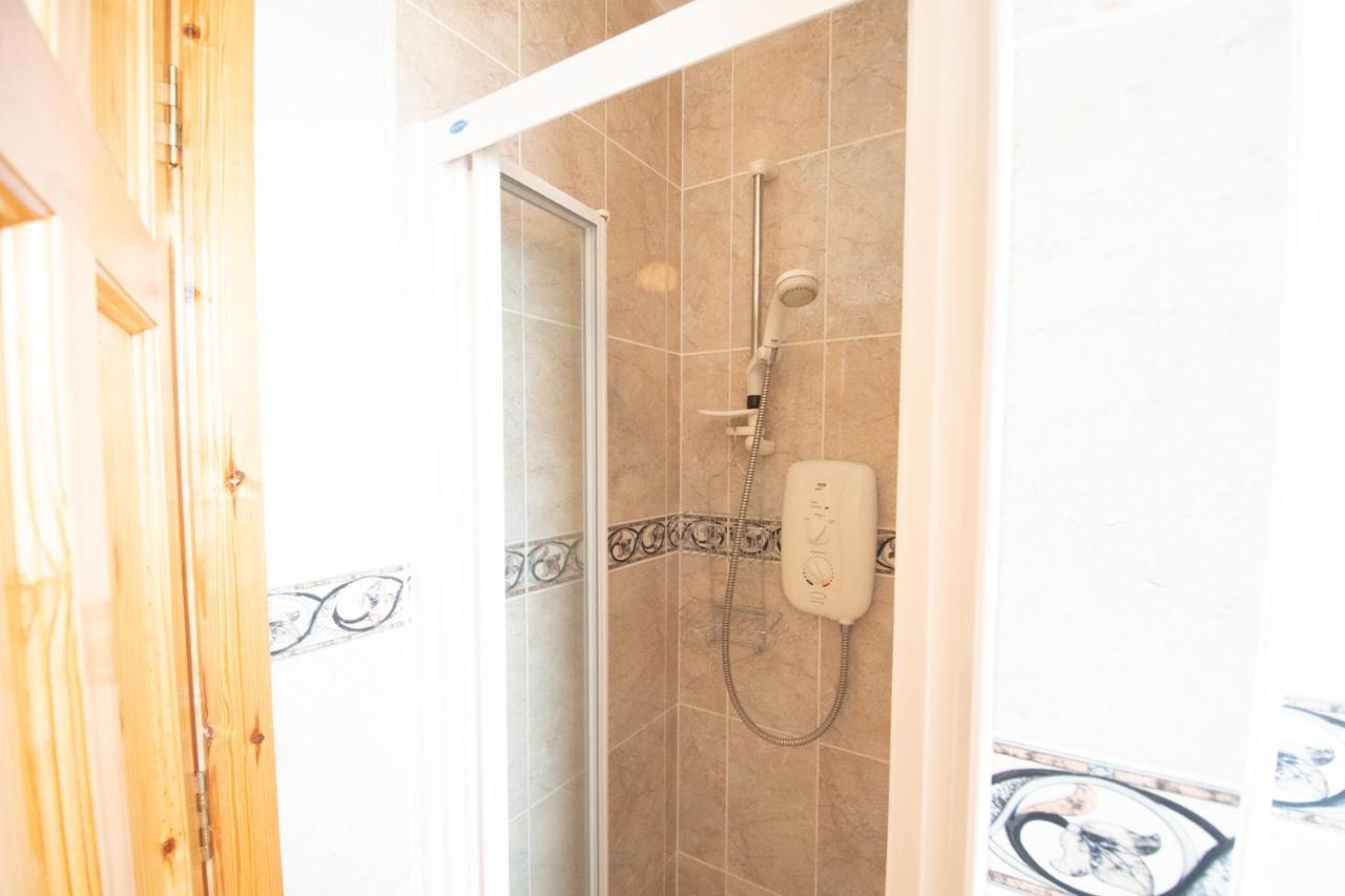 Beautiful Three Bedroom Home In Bundoran Exterior photo